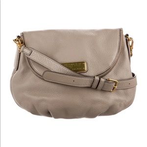 Marc Jacob’s gray cross body purse